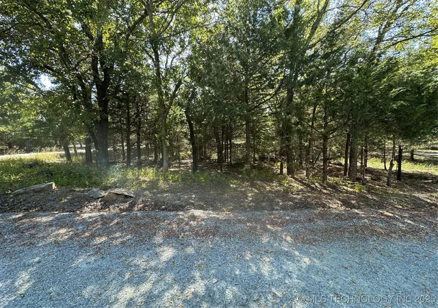 4th image of Grove, Canadian, OK 74425 | MLS# 2541432