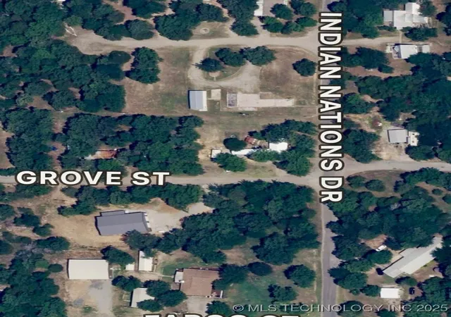 5th image of Grove, Canadian, OK 74425 | MLS# 2541432