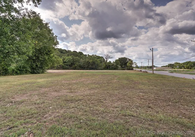 11th image of 215 S Hawthorne St, Sapulpa, OK 74066 | MLS# 2541614