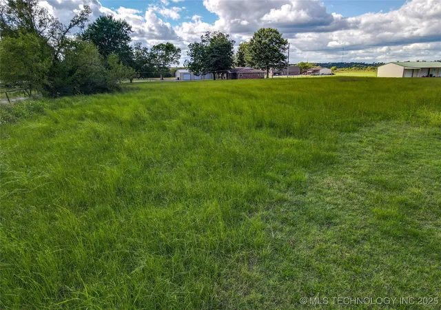 Land for sale at Emberton St, Hartshorne, OK 74547 | MLS# 2541726