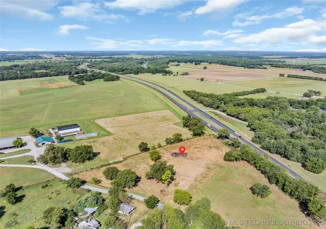 Homes for sale in Davis, OK | 409 W Main St, Davis, OK 73030 | MLS# 2541758