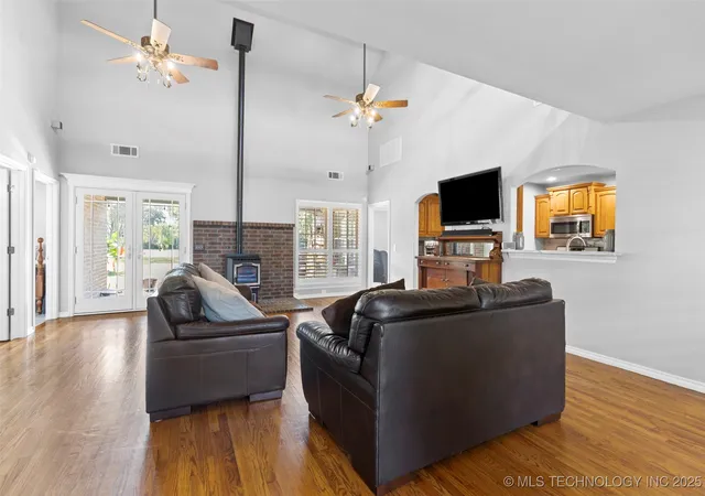 Photo 3 of Single family home for sale at 23332 E 132nd St S, Coweta, OK 74429 | MLS# 2542214 | Listing updated on 2026-08-24