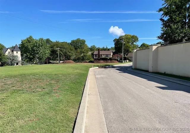 3rd image of 1251 E 28th St, Tulsa, OK 74114 | MLS# 2542236