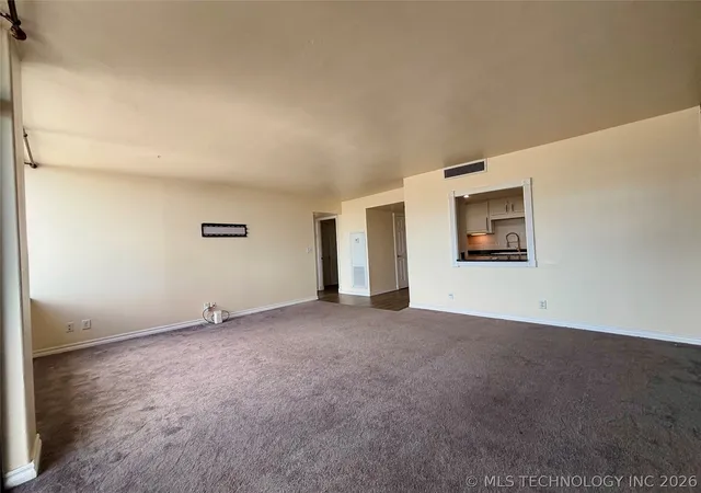 4th image of 450 W 7Th St #809, Tulsa, OK 74119 | MLS# 2542413