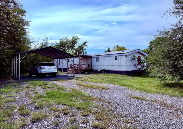 Photo 1 of Manufactured home for sale at 907 Harris, Muskogee, OK 74403 | MLS# 2542385 | Listing updated on 2026-08-27