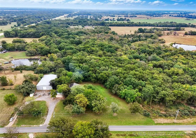 Photo 3 of Single family home for sale at 175 S 428 Road, Pryor, OK 74361 | MLS# 2542542 | Listing updated on 2026-07-31