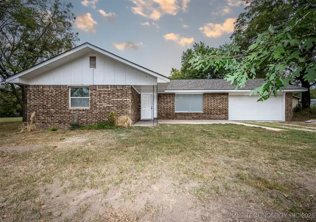 Homes for sale in Allen, OK | 504 E Paul, Allen, OK 74825 | MLS# 2542456