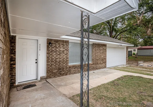 Homes for sale in Allen, OK | 504 E Paul, Allen, OK 74825 | MLS# 2542456