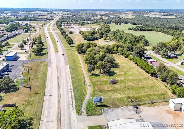 1st image of 0 Veterans Blvd, Ardmore, OK 73401 | MLS# 2542555