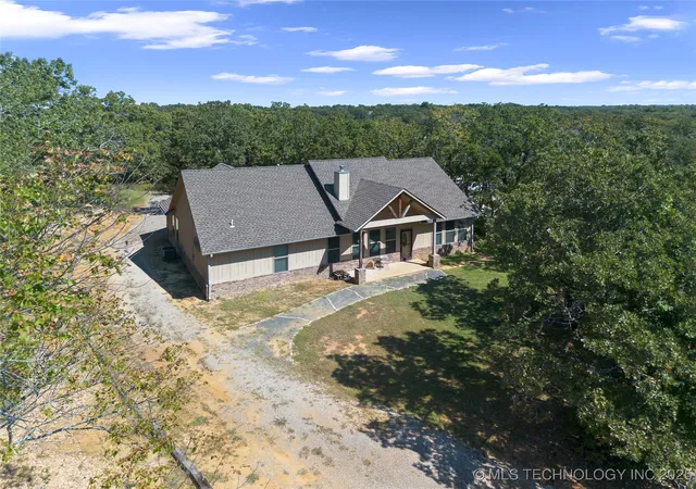 Homes for sale in Sulphur, OK | 2516 Elm Rd, Sulphur, OK 73086 | MLS# 2542552