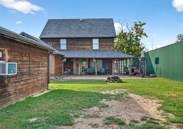 Homes for sale in Bokchito, OK | 209 Roberts St, Bokchito, OK 74726 | MLS# 2542803