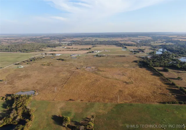 17th image of 70 N 300 Rd, Okmulgee, OK 74447 | MLS# 2543153