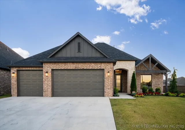 Homes for sale in Bixby, OK | 5704 E 126th St S, Bixby, OK 74008 | MLS# 2543539
