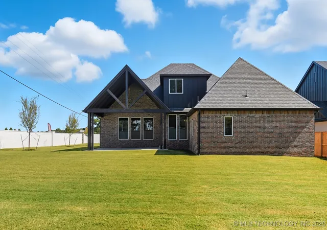 53rd image of 11212 S Fir Ave W, Jenks, OK 74037 | MLS# 2543548