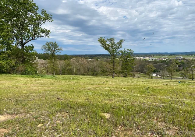 4th image of 715 Ridgeview Dr, Tahlequah, OK 74464 | MLS# 2543704