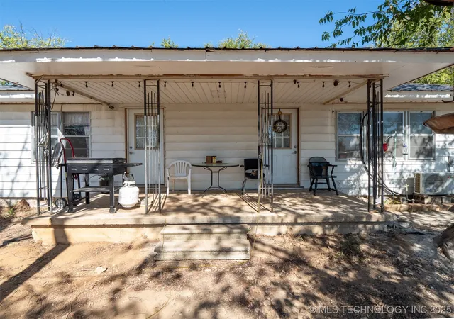 2nd image of 10450 County Road 1490 Road, Ada, OK 74820 | MLS# 2544240