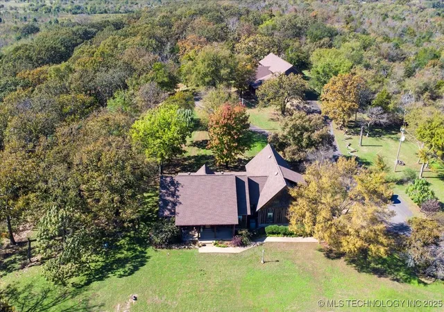 Photo 3 of Single family home for sale at 22217 Us Hwy 59, Spiro, OK 74959 | MLS# 2544017 | Listing updated on 2026-07-31