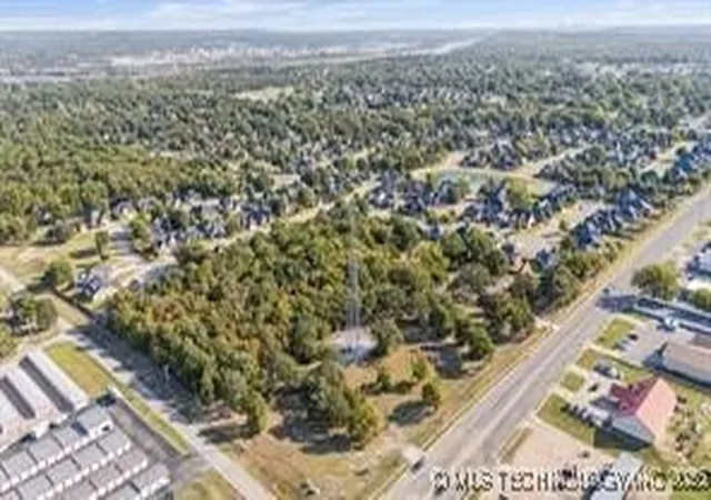 Photo 3 of Sale Pending at 41St St, Sand Springs, OK 74063 | MLS# 2544218 | Listing updated on 2026-09-28
