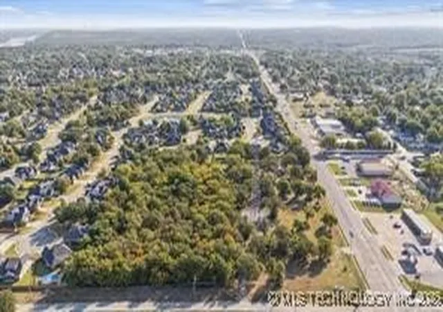 Photo 4 of Sale Pending at 41St St, Sand Springs, OK 74063 | MLS# 2544218 | Listing updated on 2026-09-28