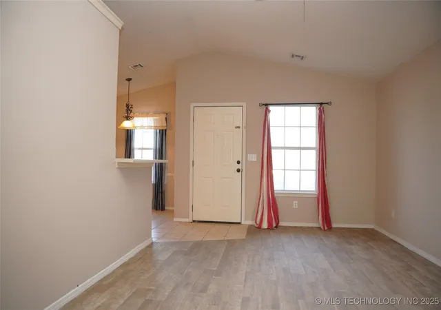 Photo 3 of Single family home for sale at 1907 N Chambers Ave, Claremore, OK 74017 | MLS# 2544586 | Listing updated on 2026-09-17