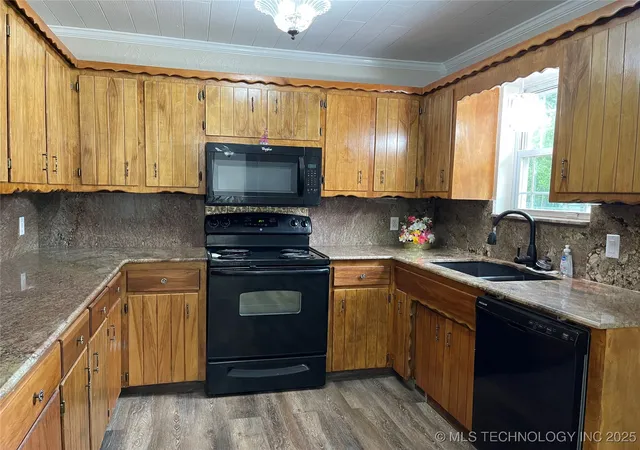 Homes for sale in Jenks, OK | 422 N Forest St, Jenks, OK 74037 | MLS# 2544710