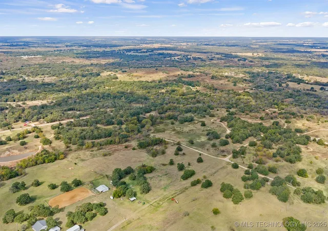 Homes for sale in Healdton, OK | 0 Industrial Rd, Healdton, OK 73438 | MLS# 2544603