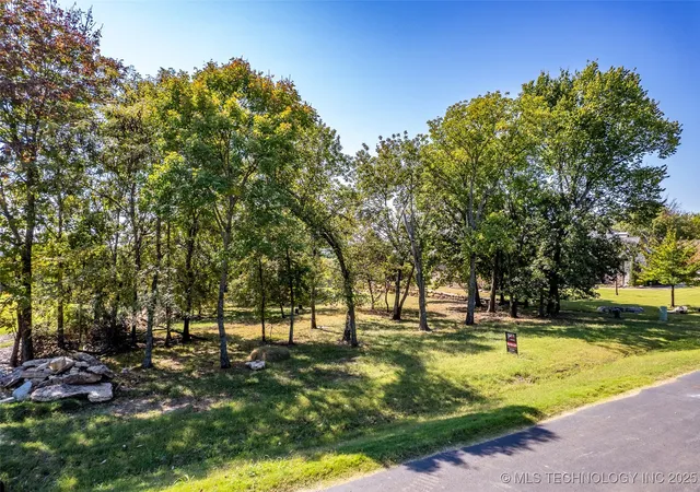 2nd image of 17798 E Anthem Ridge Rd, Owasso, OK 74055 | MLS# 2545018