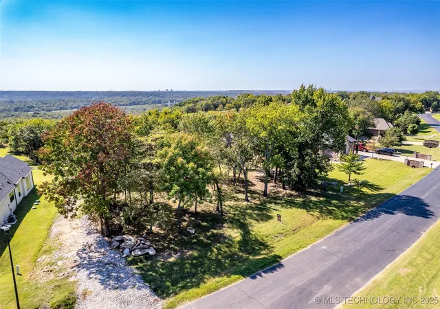 3rd image of 17798 E Anthem Ridge Rd, Owasso, OK 74055 | MLS# 2545018