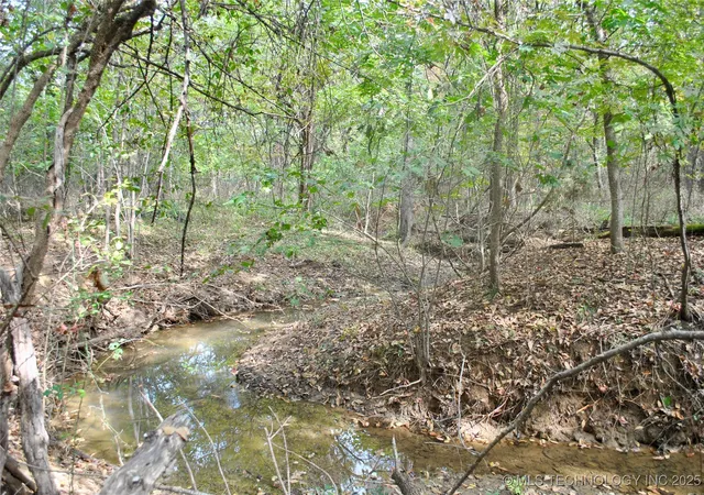 2nd image of 3506 Sawmill Rd, Caddo, OK 74729 | MLS# 2545173