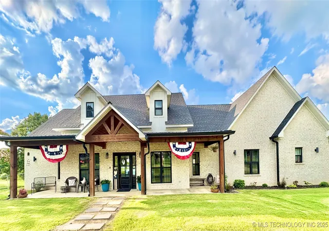 2nd image of 1609 E Hollow Oak Rd, Stigler, OK 74462 | MLS# 2545040