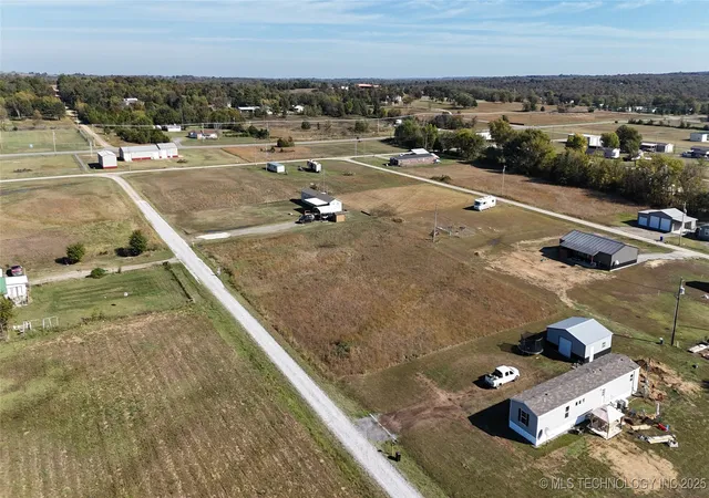 5th image of 4 4204, Checotah, OK 74426 | MLS# 2545289