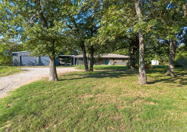 3rd image of 1900 Hometown Rd, Ardmore, OK 73401 | MLS# 2543679