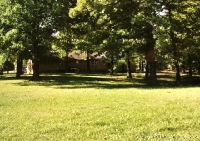 Photo 3 of Single family home for sale at 6959 E 561 Rd, Locust Grove, OK 74352 | MLS# 2545660 | Listing updated on 2026-08-20