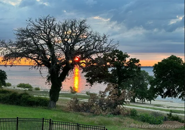 Photo 4 of Sale Pending at 3942 Elm Dr, Kingston, OK 73439 | MLS# 2545746 | Listing updated on 2026-08-27