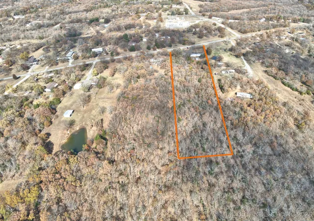 Photo 3 of Sale Pending at 21402 W Coyote Trl, Sand Springs, OK 74063 | MLS# 2545611 | Listing updated on 2026-08-20