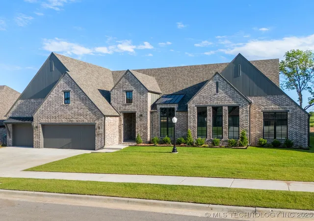 1st image of 1603 Pinecrest Dr, Claremore, OK 74017 | MLS# 2546279