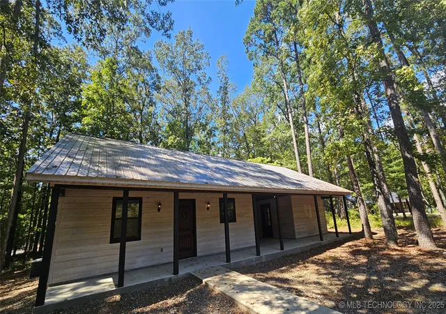 Photo 1 of Single family home for sale at 674 Pine Meadow Ln, Broken Bow, OK 74728 | MLS# 2546346 | Listing updated on 2026-08-20