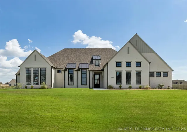 Photo 1 of Single family home for sale at 100 E 164th Place S, Glenpool, OK 74033 | MLS# 2546695 | Listing updated on 2026-08-20