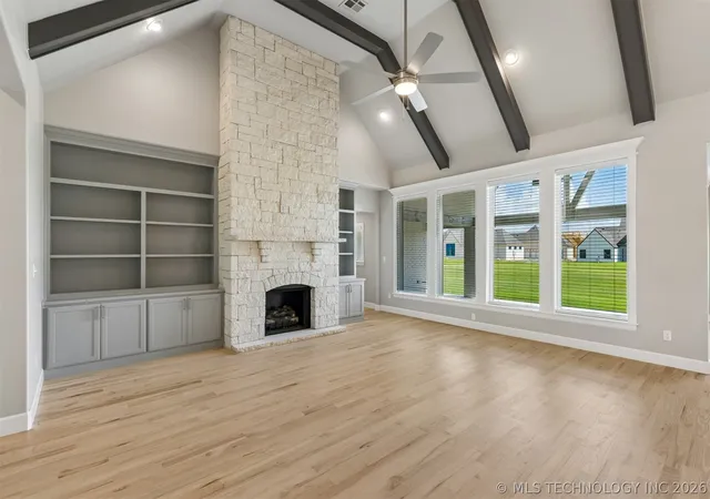 Photo 4 of Single family home for sale at 100 E 164th Place S, Glenpool, OK 74033 | MLS# 2546695 | Listing updated on 2026-08-20
