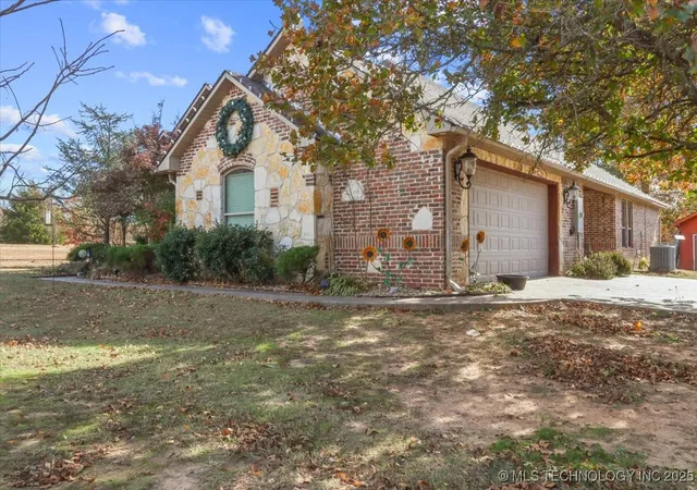 3rd image of 555 White Chimney, Stuart, OK 74570 | MLS# 2546946
