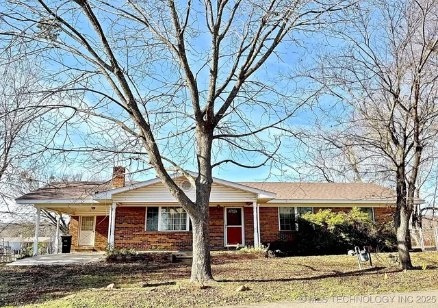 Homes for sale in Vian, OK | 613 S Rodgers St, Vian, OK 74962 | MLS# 2546961