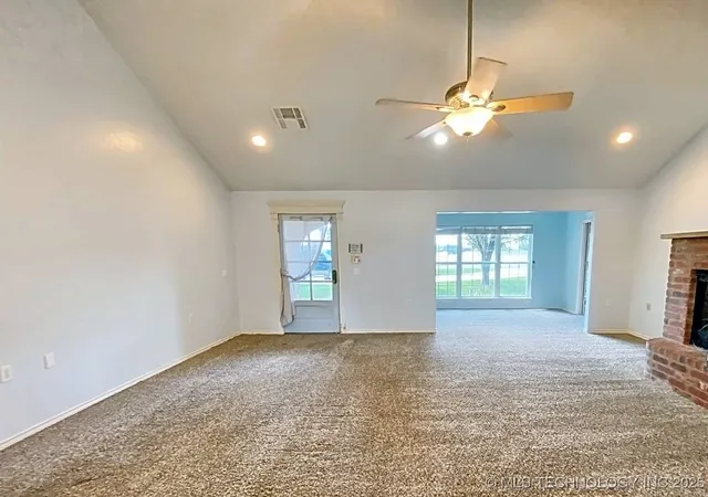 Homes for sale in Stigler, OK | 2009 Trailwood St, Stigler, OK 74462 | MLS# 2547088