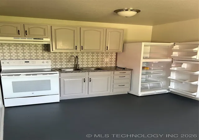 3rd image of 1006 N 1St St, Quinton, OK 74561 | MLS# 2547133