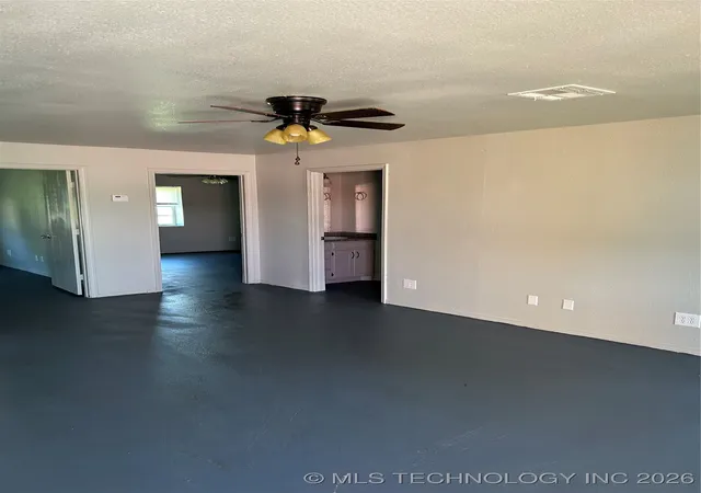 4th image of 1006 N 1St St, Quinton, OK 74561 | MLS# 2547133
