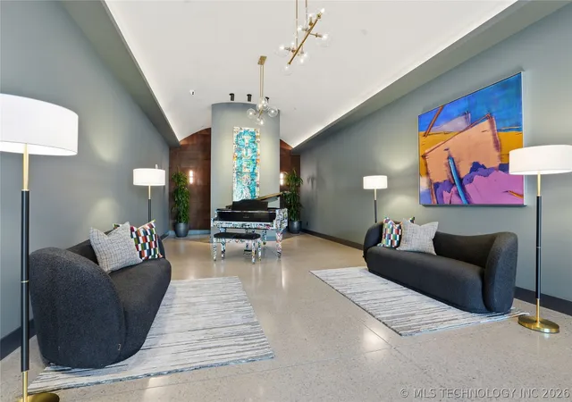 3rd image of 405 N Main St, Tulsa, OK 74103