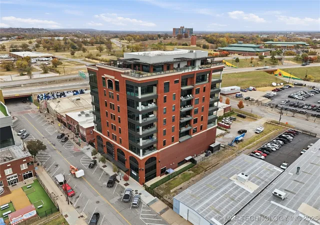 2nd image of 405 N Main St, Tulsa, OK 74103