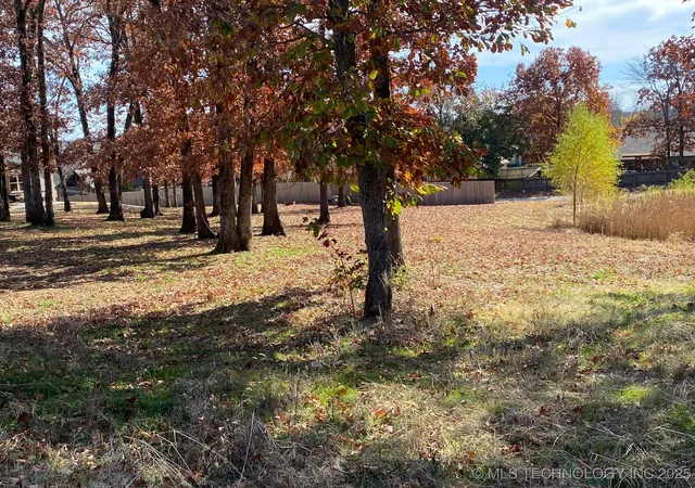 Photo 1 of Land for sale at 635 Woodlands Dr, Tahlequah, OK 74464 | MLS# 2547646 | Listing updated on 2025-11-19