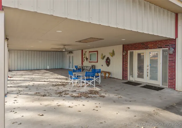 Photo 3 of Single family home for sale at 8596 State Hwy 199, Ardmore, OK 73401 | MLS# 2547606 | Listing updated on 2026-08-26