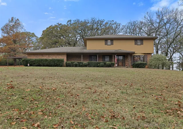 1st image of 921 Crooked Oak Dr, Durant, OK 74701 | MLS# 2547946