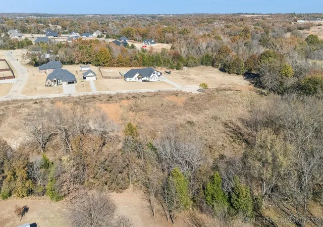 Homes for sale in Ada, OK | 17107 County Road 1524, Ada, OK 74820 | MLS# 2547836